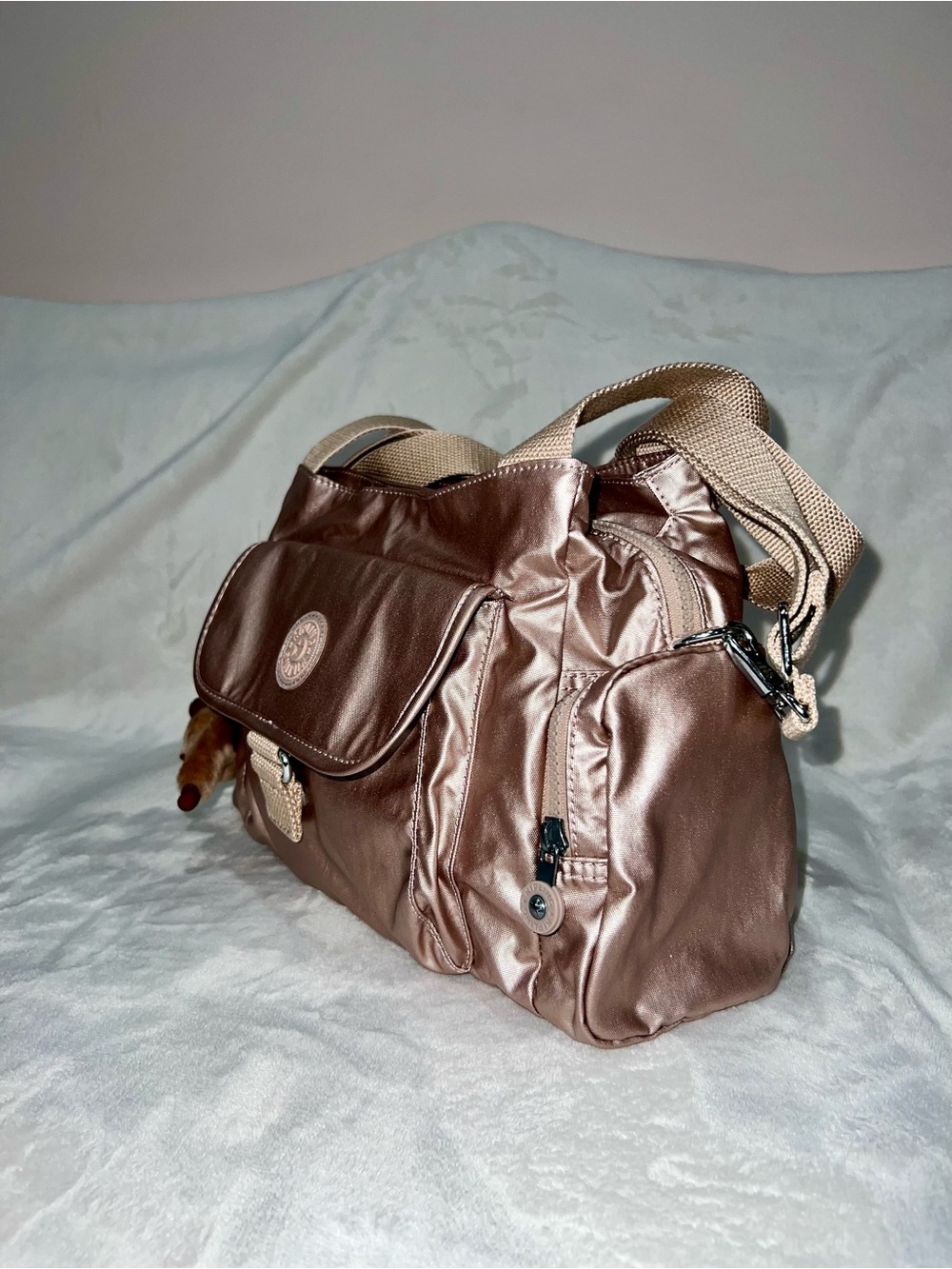 Kipling Metallic Rose Gold Crossbody Shoulder Bag with Plush Monkey Charm - Picture 3 of 4